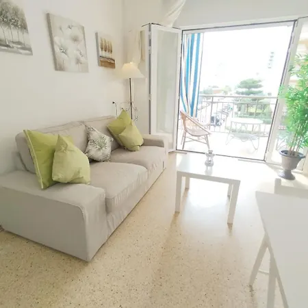 Roma V Solo Familias! Serviplaya Apartment *